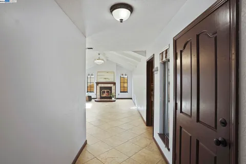 $500,000 | 1312 Wylmawood Lane, Modesto, CA 95355