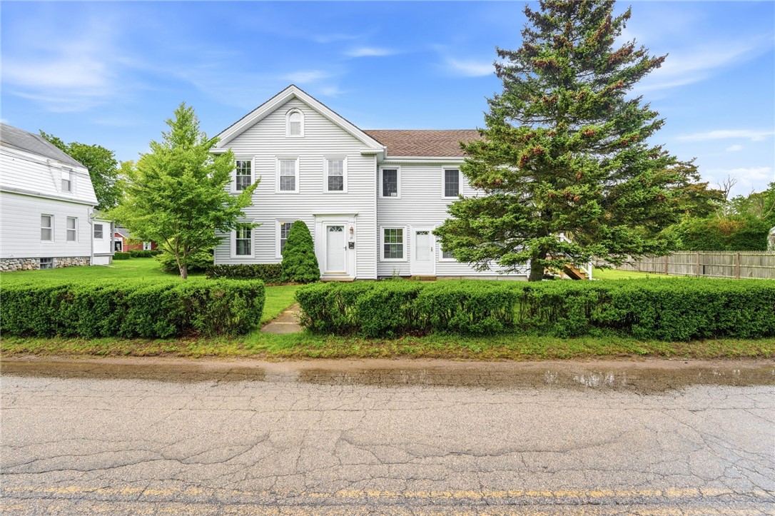 36 Ledward Avenue Westerly, RI 02891 - Photo 3 of 49