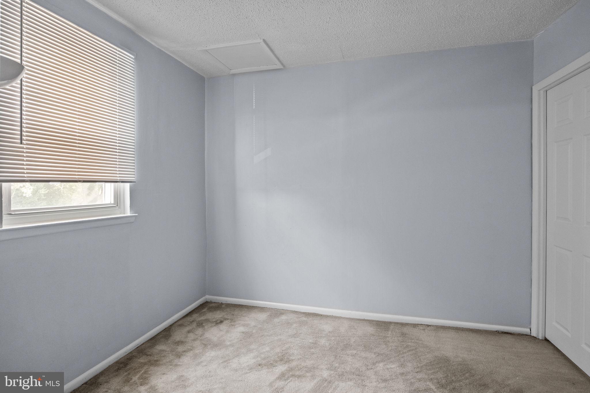 11729 Stevens Road Philadelphia, PA 19116 - Photo 17 of 31