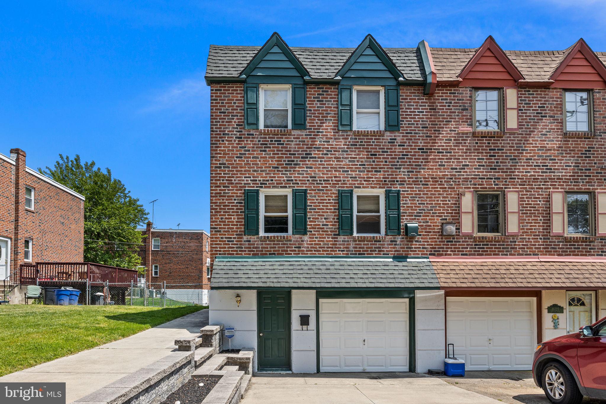11729 Stevens Road Philadelphia, PA 19116 - Photo 2 of 31