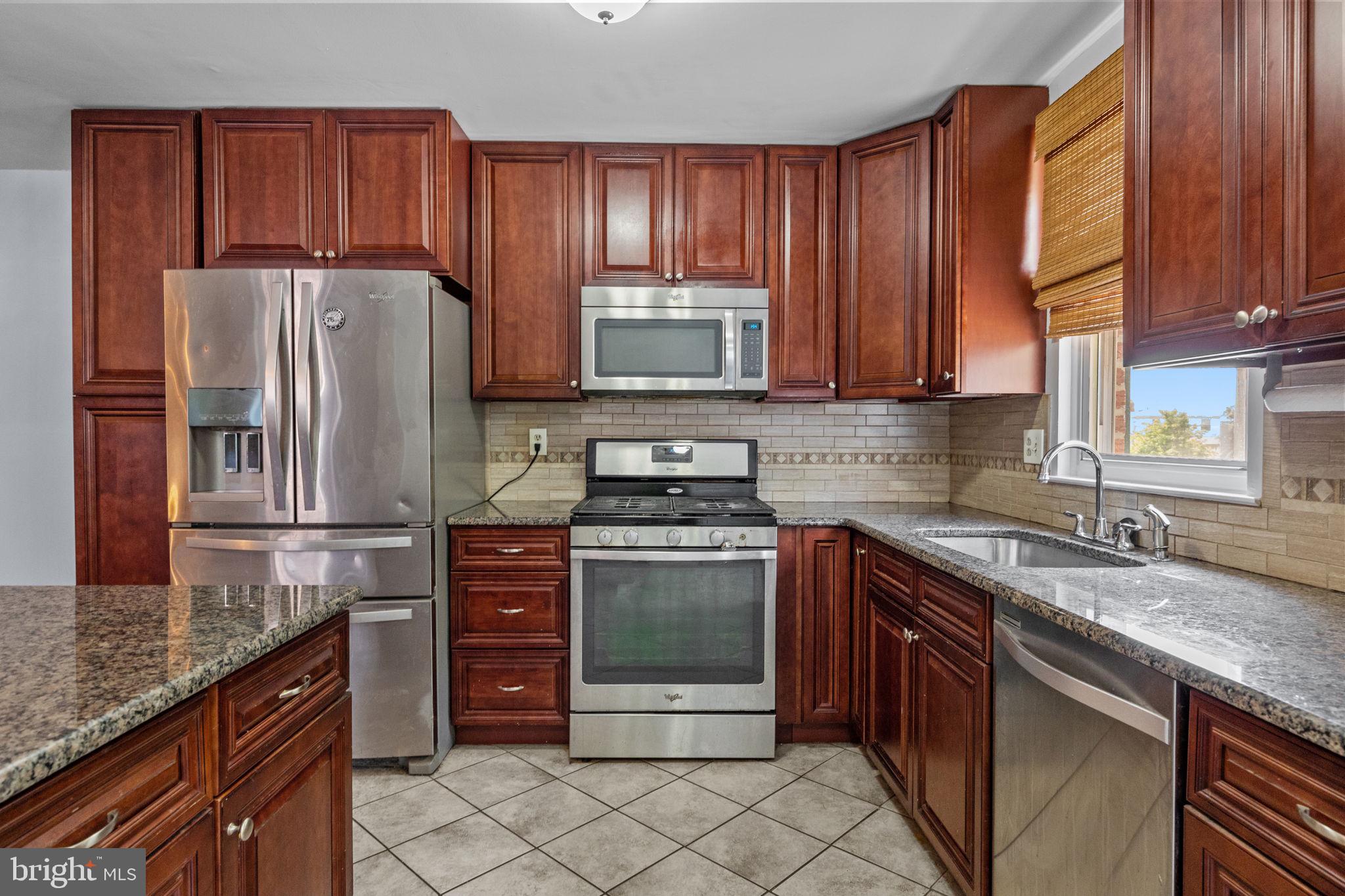 11729 Stevens Road Philadelphia, PA 19116 - Photo 10 of 31