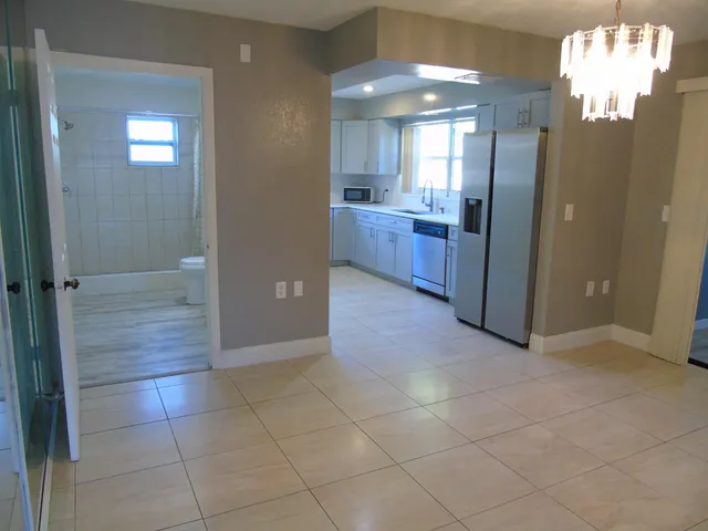 $3,150 | 6902 Plymouth Drive South, Lake Worth, FL 33462