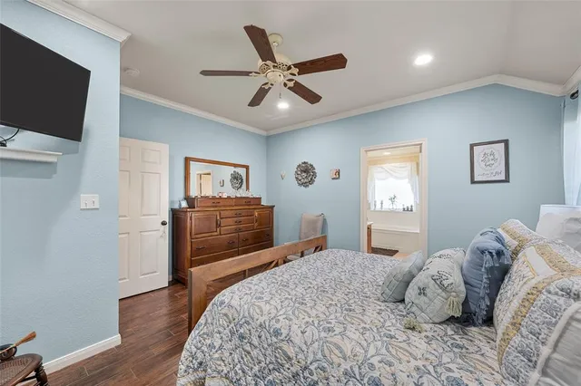 $315,000 | 142 Phillip Circle, Hewitt, TX 76643