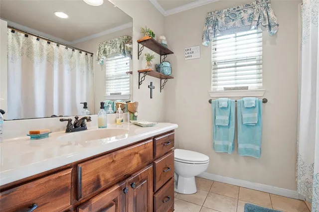 $315,000 | 142 Phillip Circle, Hewitt, TX 76643