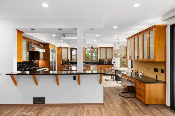 $6,050,000 | 5310 Linda Vista Drive, La Canada Flintridge, CA 91011