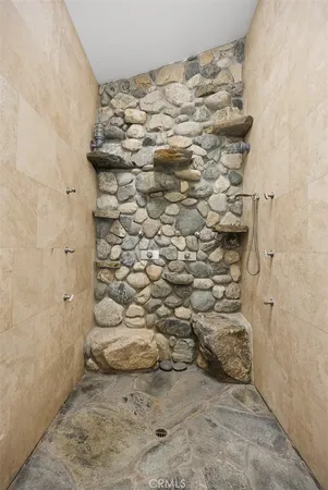 $6,050,000 | 5310 Linda Vista Drive, La Canada Flintridge, CA 91011