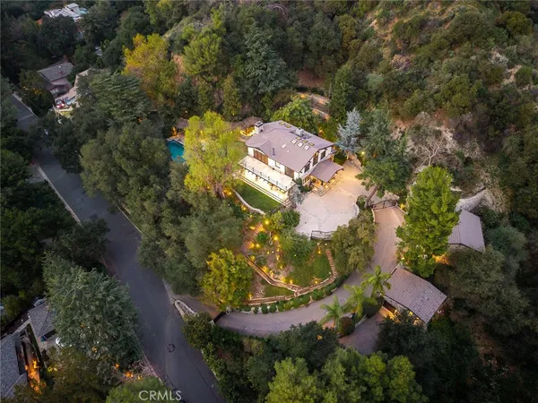 $6,050,000 | 5310 Linda Vista Drive, La Canada Flintridge, CA 91011