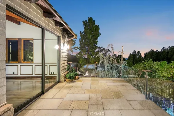 $6,050,000 | 5310 Linda Vista Drive, La Canada Flintridge, CA 91011