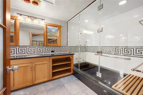 $6,050,000 | 5310 Linda Vista Drive, La Canada Flintridge, CA 91011