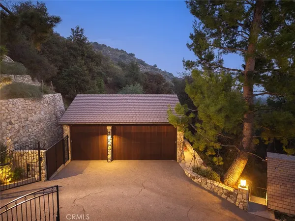 $6,050,000 | 5310 Linda Vista Drive, La Canada Flintridge, CA 91011