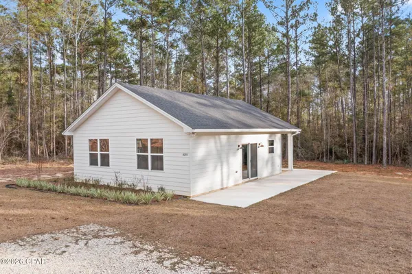 $240,000 | 3055 Pioneer Road, Vernon, FL 32462