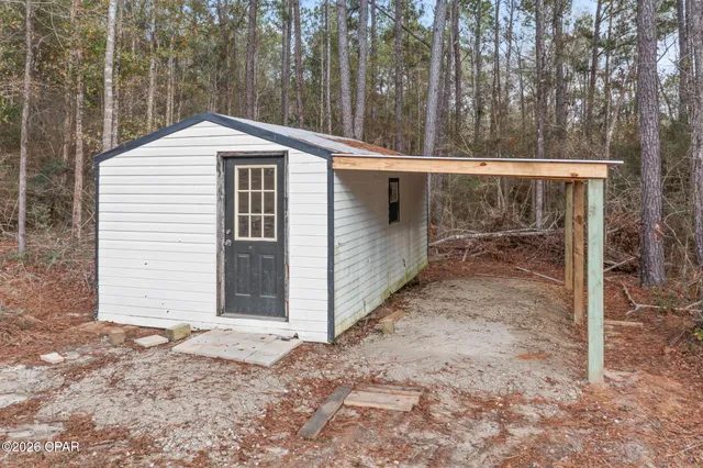 $239,999 | 3055 Pioneer Road, Vernon, FL 32462