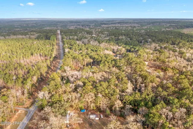 $239,999 | 3055 Pioneer Road, Vernon, FL 32462