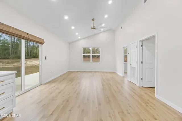 $239,999 | 3055 Pioneer Road, Vernon, FL 32462