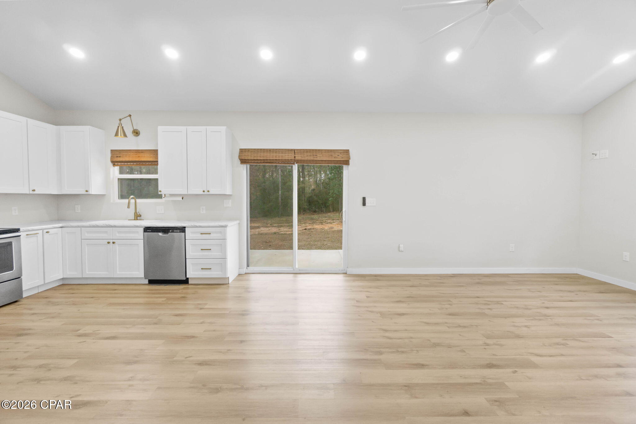 3055 Pioneer Road Vernon, FL 32462 - Photo 6 of 33