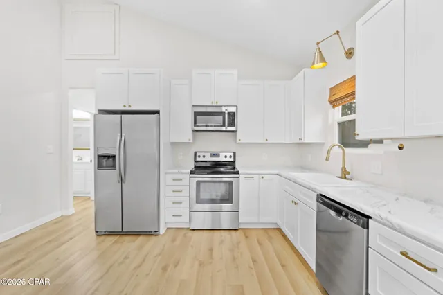 $239,999 | 3055 Pioneer Road, Vernon, FL 32462