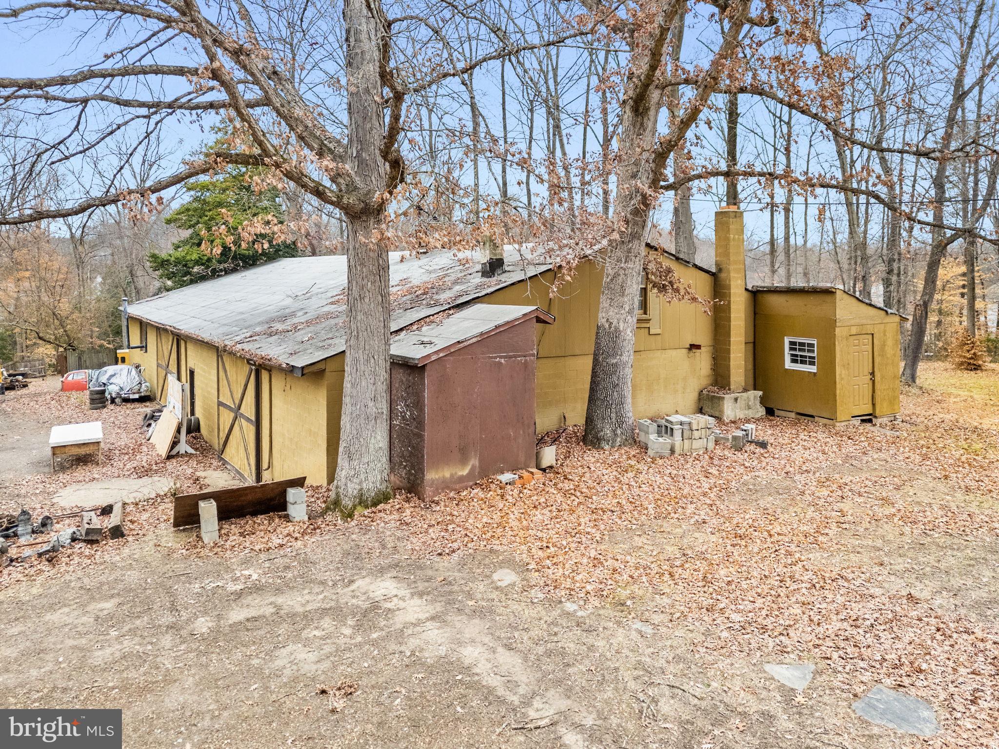 8906 Hooes Road Fairfax Station, VA 22039 - Photo 25 of 45