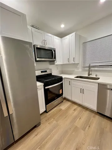 $1,999 | 18658 Runnymede Street, Reseda, CA 91335