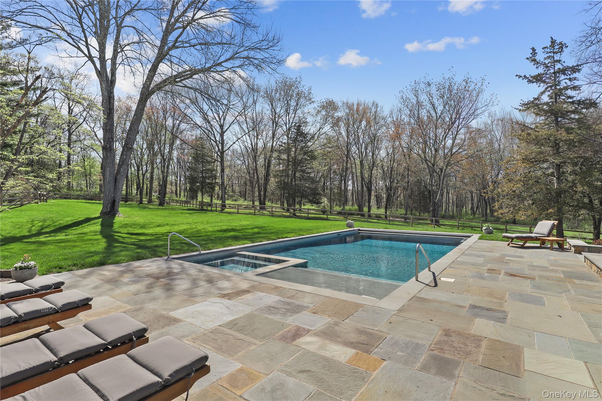 12 East Ridge Road Waccabuc, NY 10597 - Photo 4 of 27