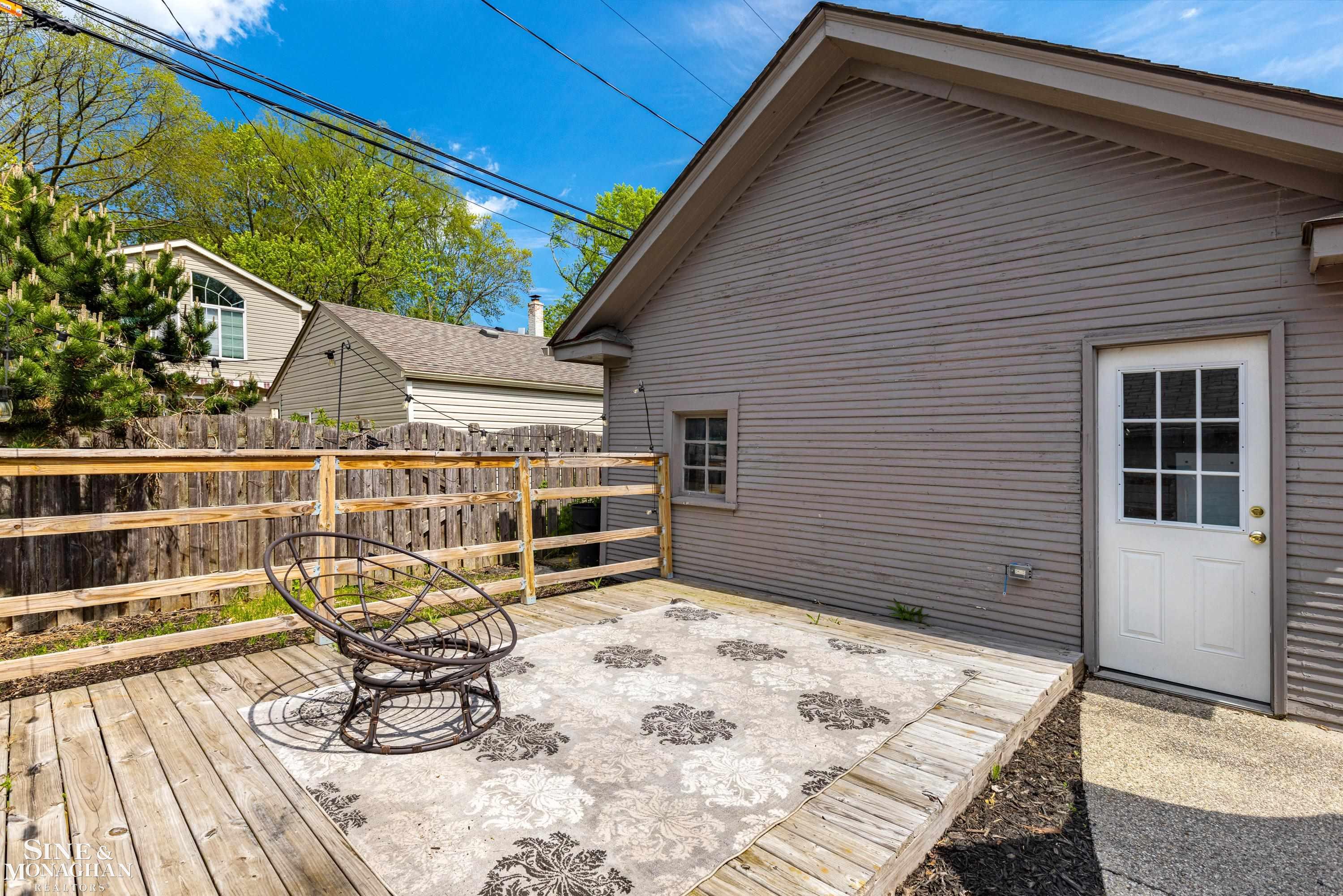 266 Merriweather Road Grosse Pointe, MI 48236 - Photo 38 of 48 50140941-2595ba6f-4001-4a84-ba00-f85bbf5ec934.JPG