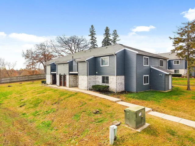 $205,000 | 707 Whispering Pines Way, Fitchburg, WI 53713