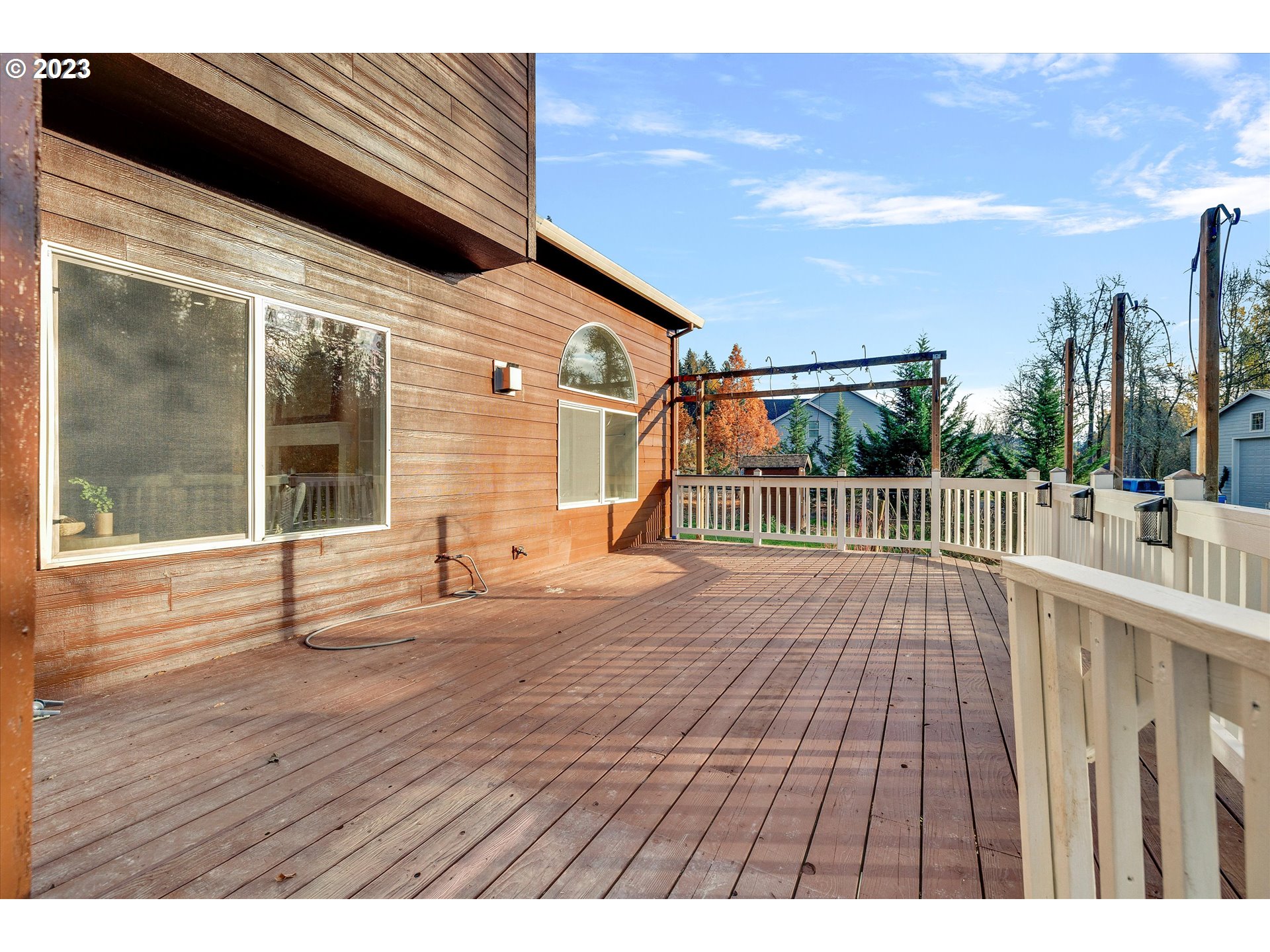 19053 South Mattoon Road Estacada, OR 97023 - Photo 37 of 47 a view of a house with wooden floor