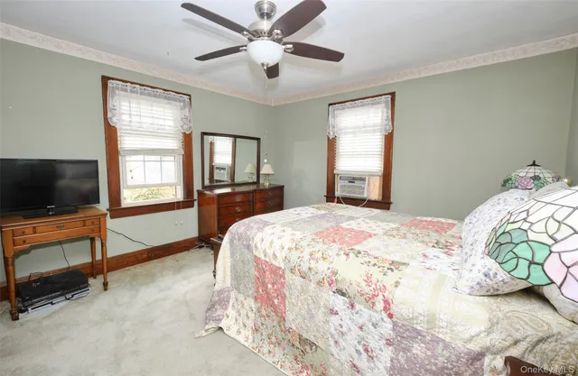 $899,000 | 17 Concord Street, Floral Park, NY 11001