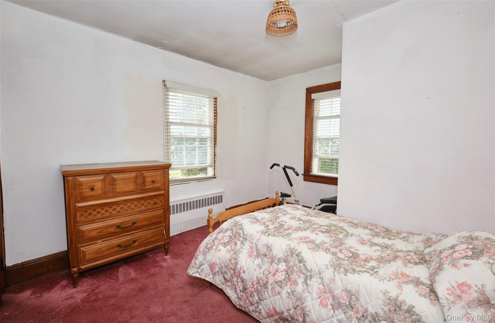 17 Concord Street Floral Park, NY 11001 - Photo 26 of 38 Bedroom 3