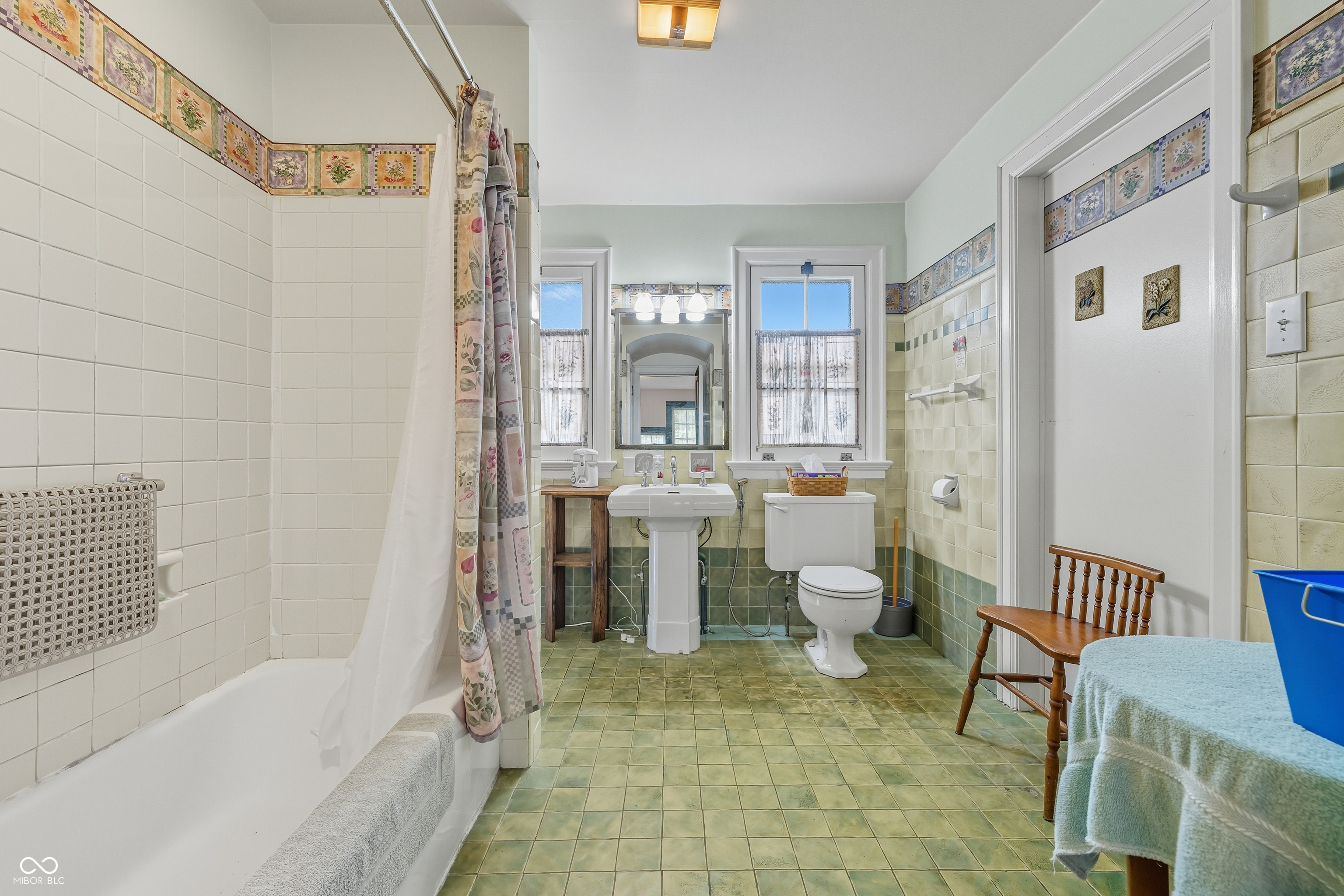 1701 West 51st Street Indianapolis, IN 46228 - Photo 34 of 47