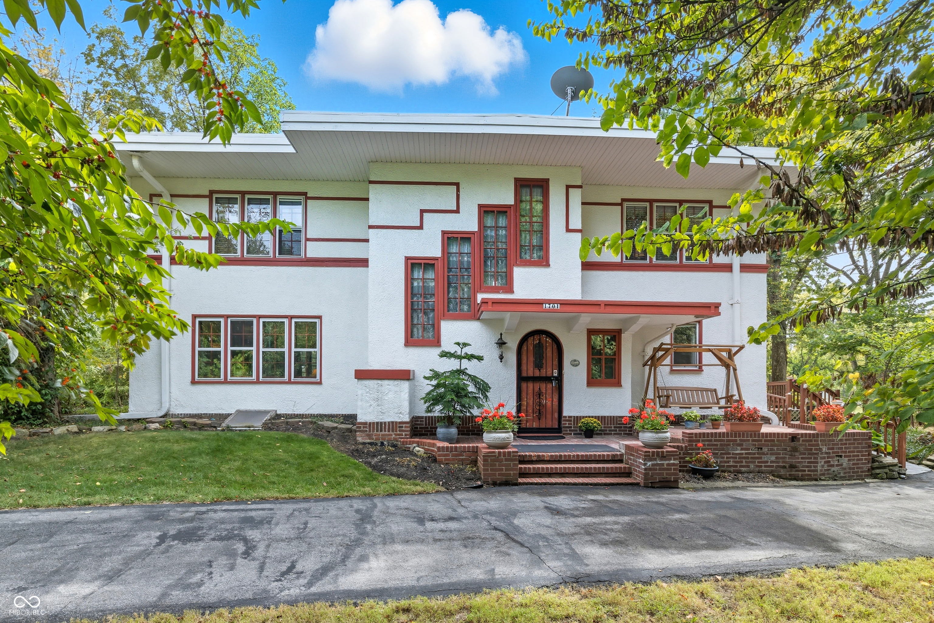 1701 West 51st Street Indianapolis, IN 46228 - Photo 4 of 47