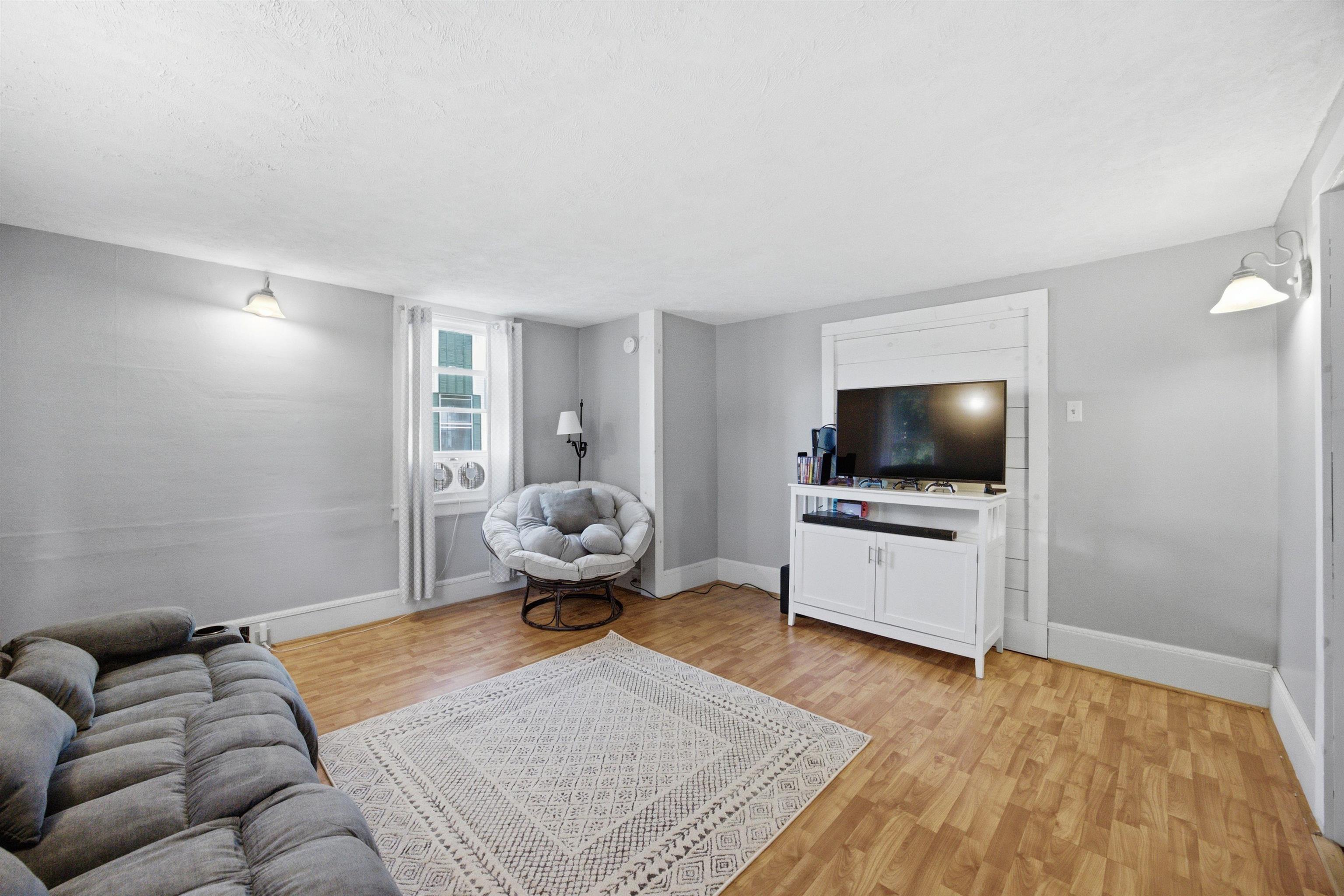 103 Main Street Alton, NH 03809 - Photo 18 of 60