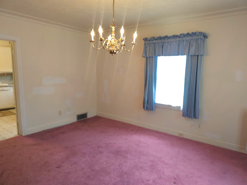 752 Portland Avenue Columbus, GA 31906 - Photo 18 of 31 a view of room with window and hallway