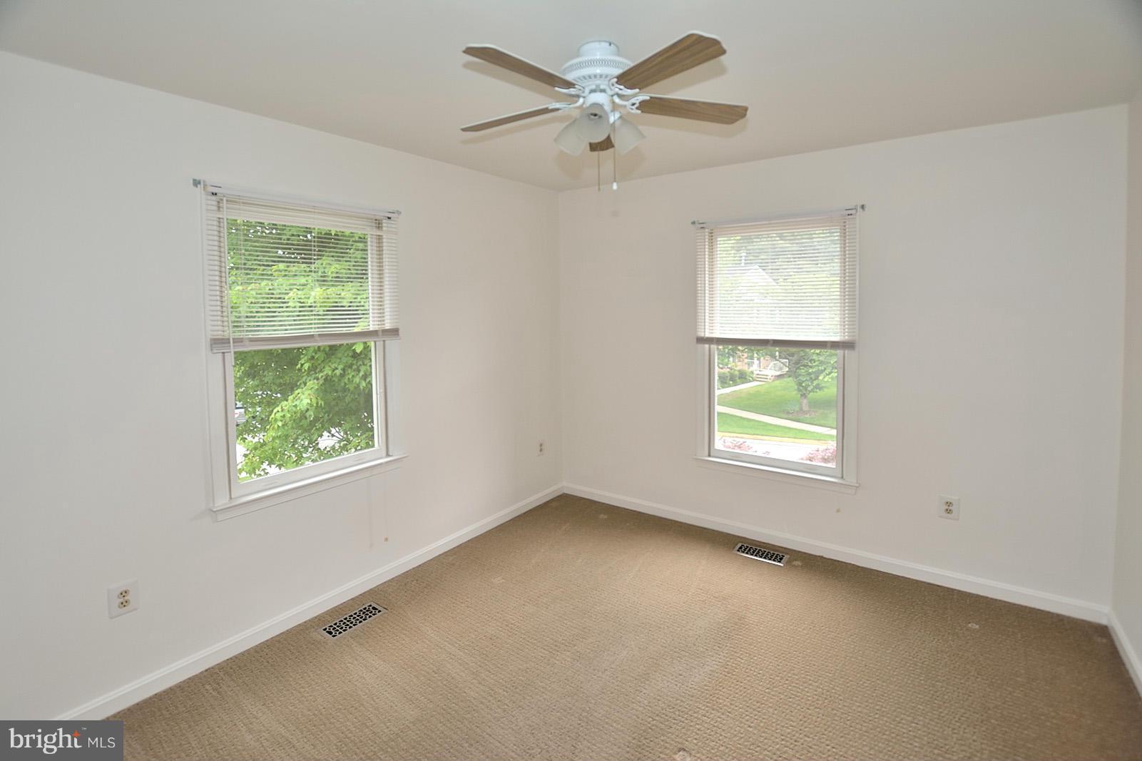 7286 Olde Lantern Way Springfield, VA 22152 - Photo 21 of 26 Bedroom