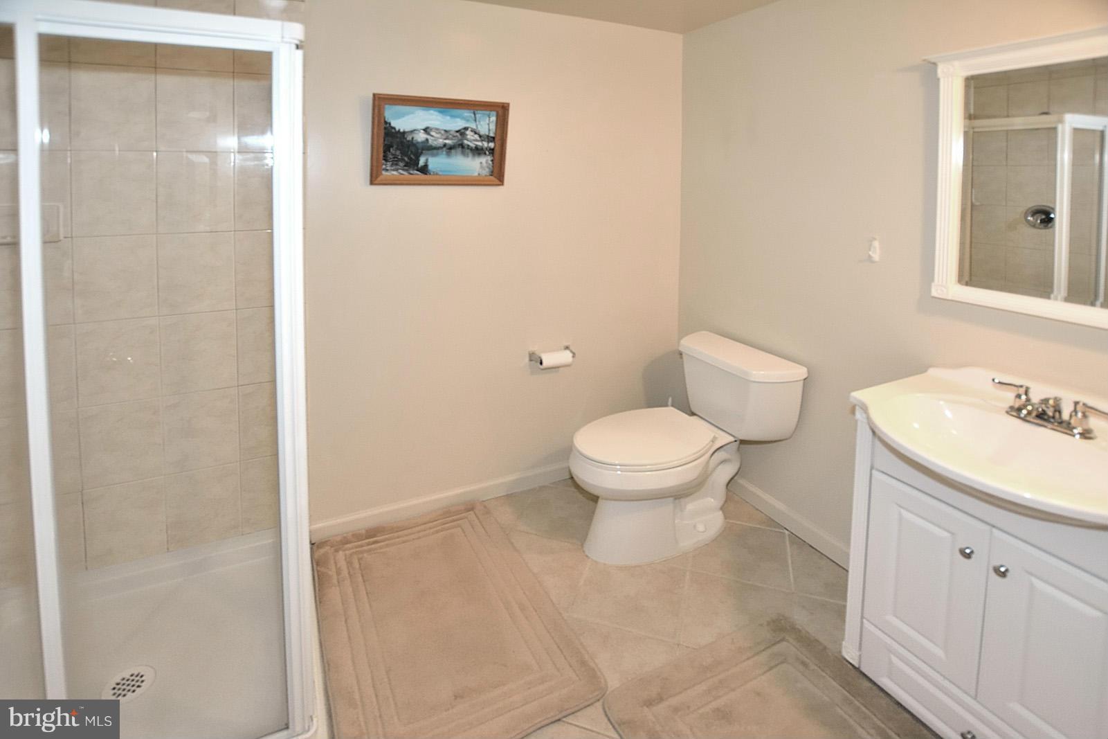 7286 Olde Lantern Way Springfield, VA 22152 - Photo 24 of 26 Bath