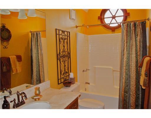 421 Meadow View Drive McKees Rocks, PA 15136 - Photo 15 of 18 Full Bath.