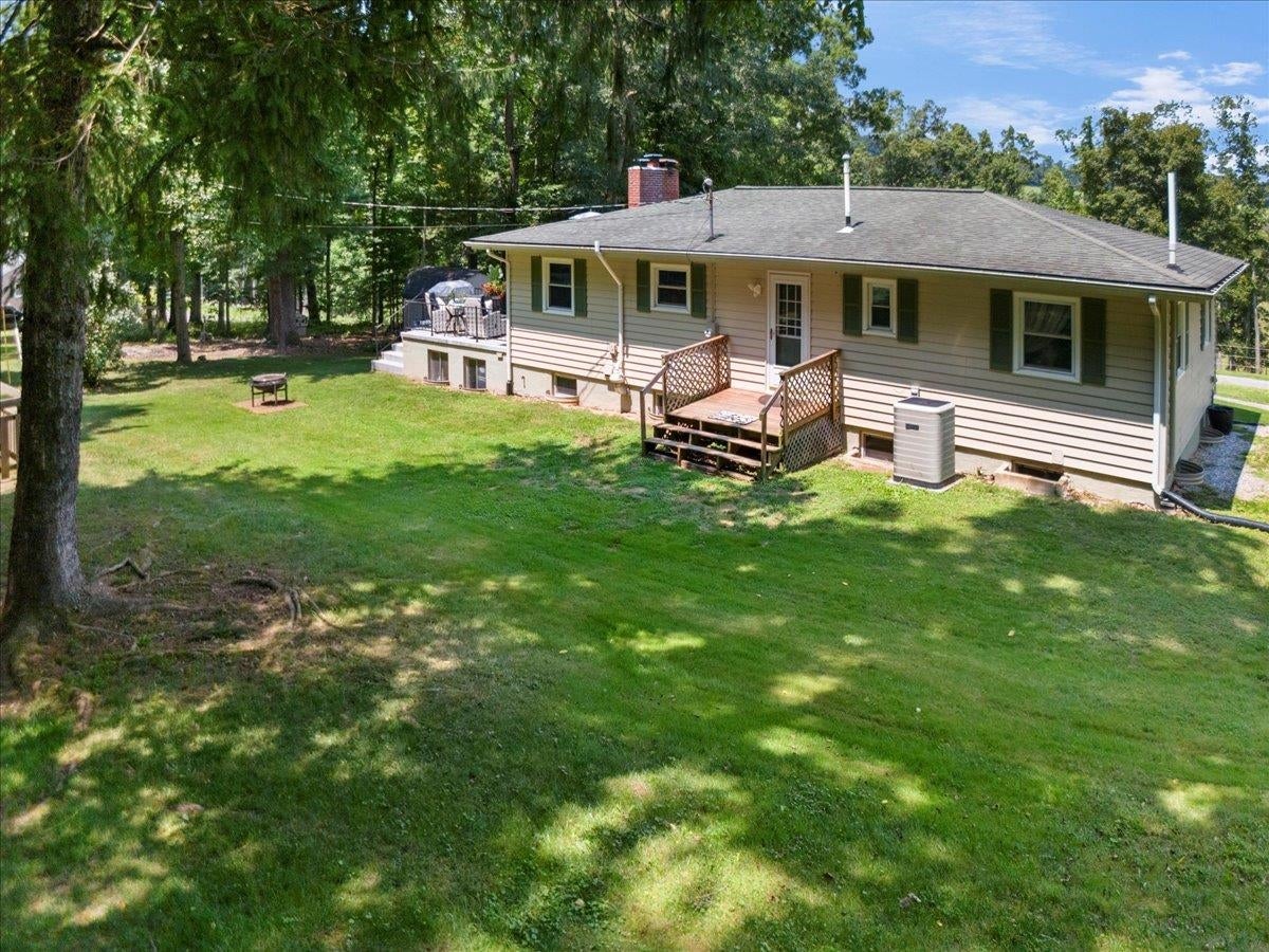 2110 Gate Road Christiansburg, VA 24073 - Photo 64 of 112 Gallery Image 64