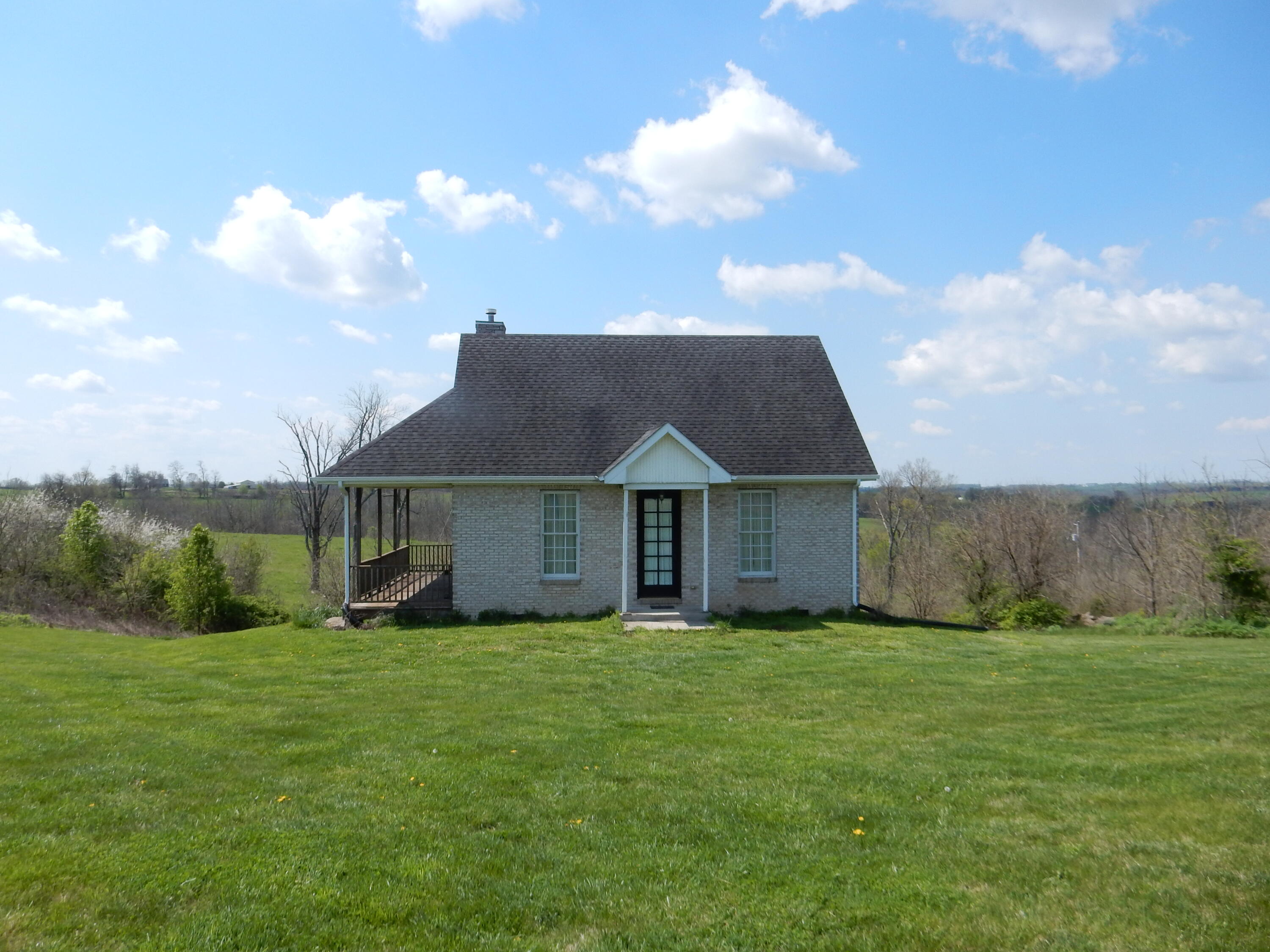297 Youngs Mill Road Paris, KY 40361 - Photo 6 of 36 Guest Cottage