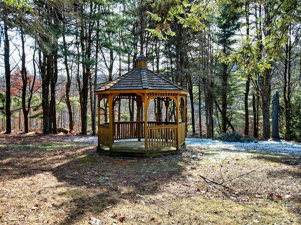 5062 Greensburg Road Apollo, PA 15613 - Photo 23 of 25 Gallery Image 23