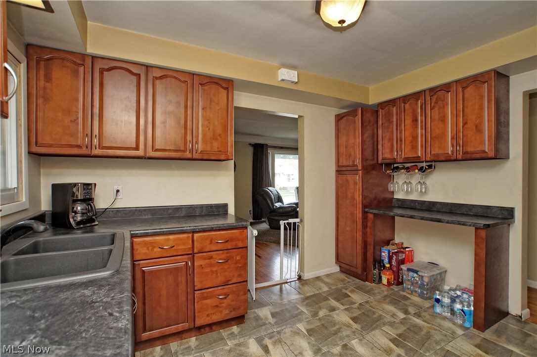 28638 Forest Road Willowick, OH 44095 - Photo 15 of 29