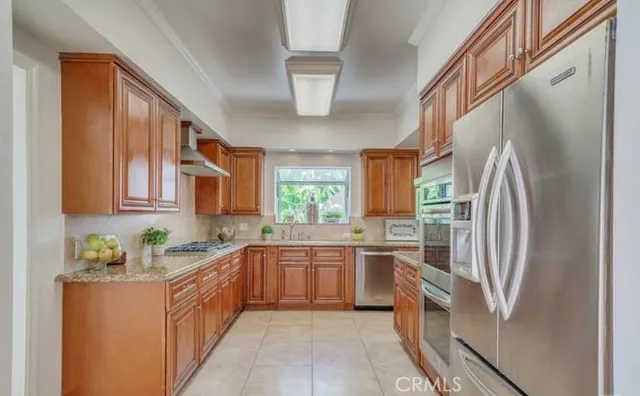 $6,500 | 1231 South St Andrews Place, Los Angeles, CA 90019