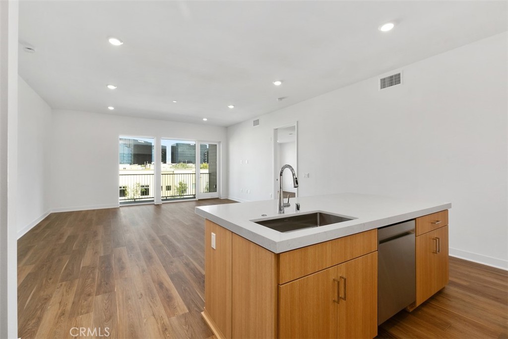 1407 Rivington Irvine, CA 92612 - Photo 9 of 34 Kitchen and Living Space