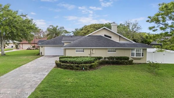 $490,000 | 432 Crystal Lake Drive, Melbourne, FL 32940
