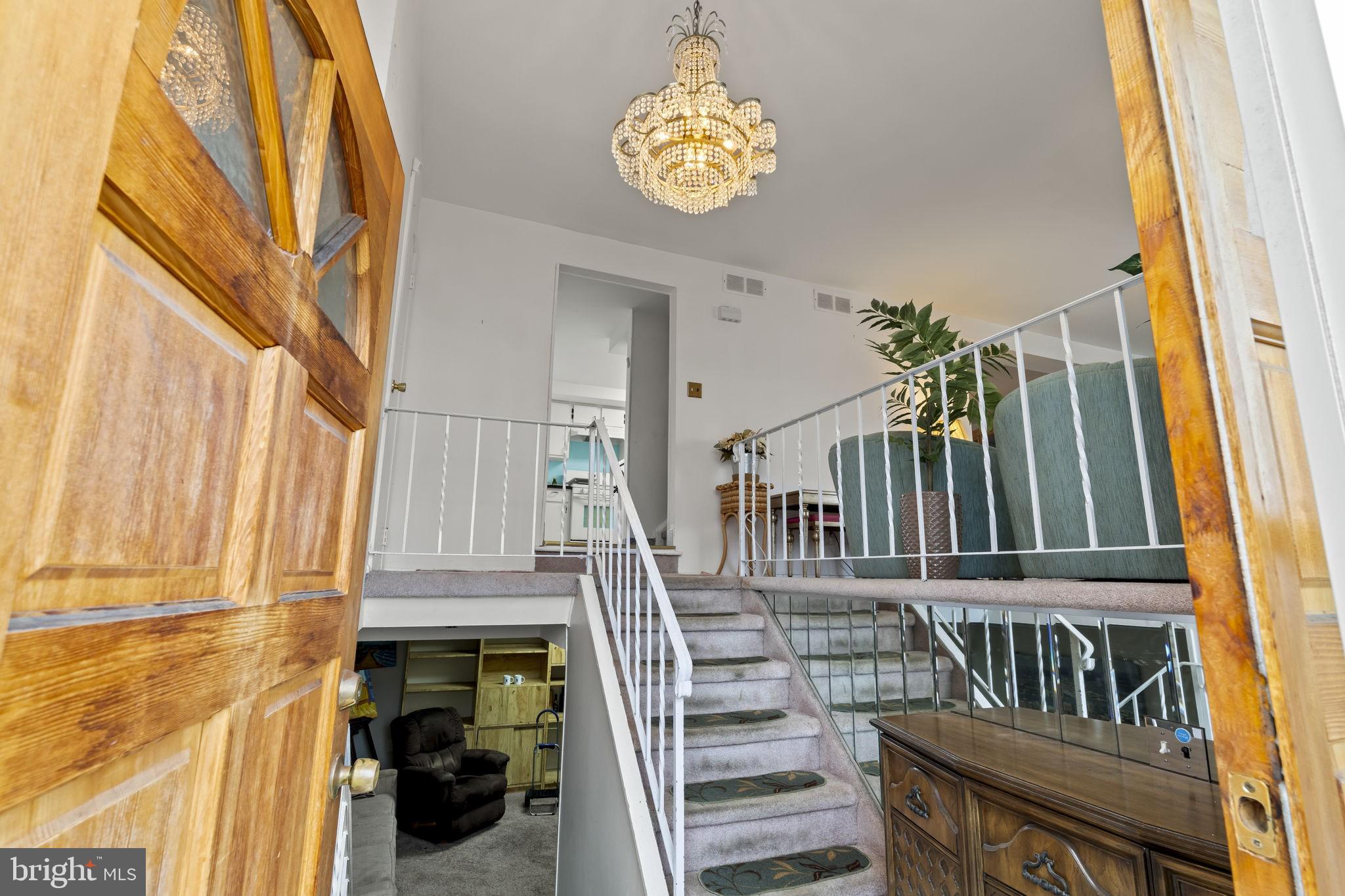 10206 Galahad Road Philadelphia, PA 19116 - Photo 3 of 22