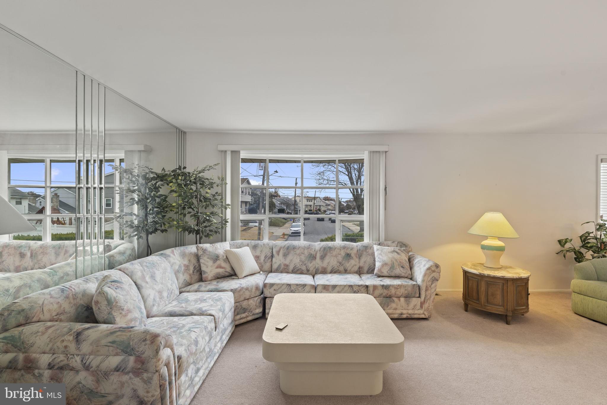 10206 Galahad Road Philadelphia, PA 19116 - Photo 4 of 22