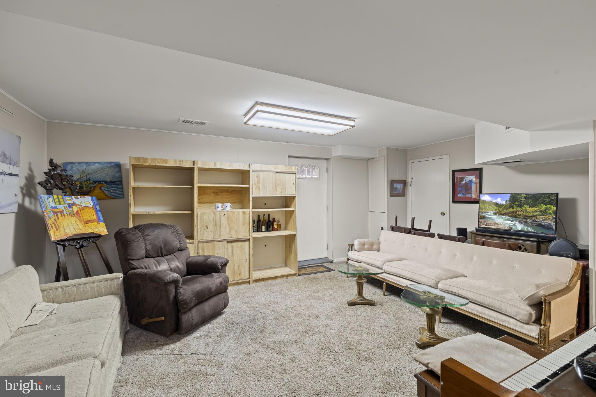 10206 Galahad Road Philadelphia, PA 19116 - Photo 9 of 22