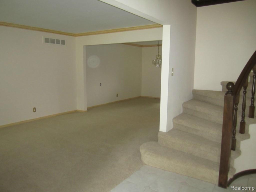 2842 Ranieri Drive Troy, MI 48085 - Photo 17 of 27 IMG_4220.jpg