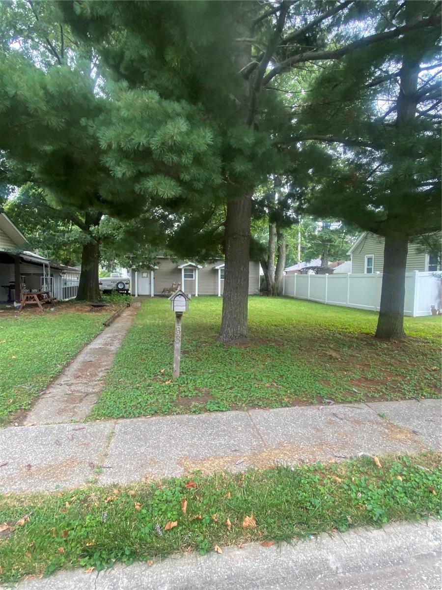 133 East 2nd Roxana, IL 62084 - Photo 2 of 2