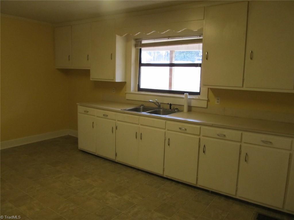 173 Bethesda Road Lexington, NC 27295 - Photo 10 of 19 Gallery Image 10