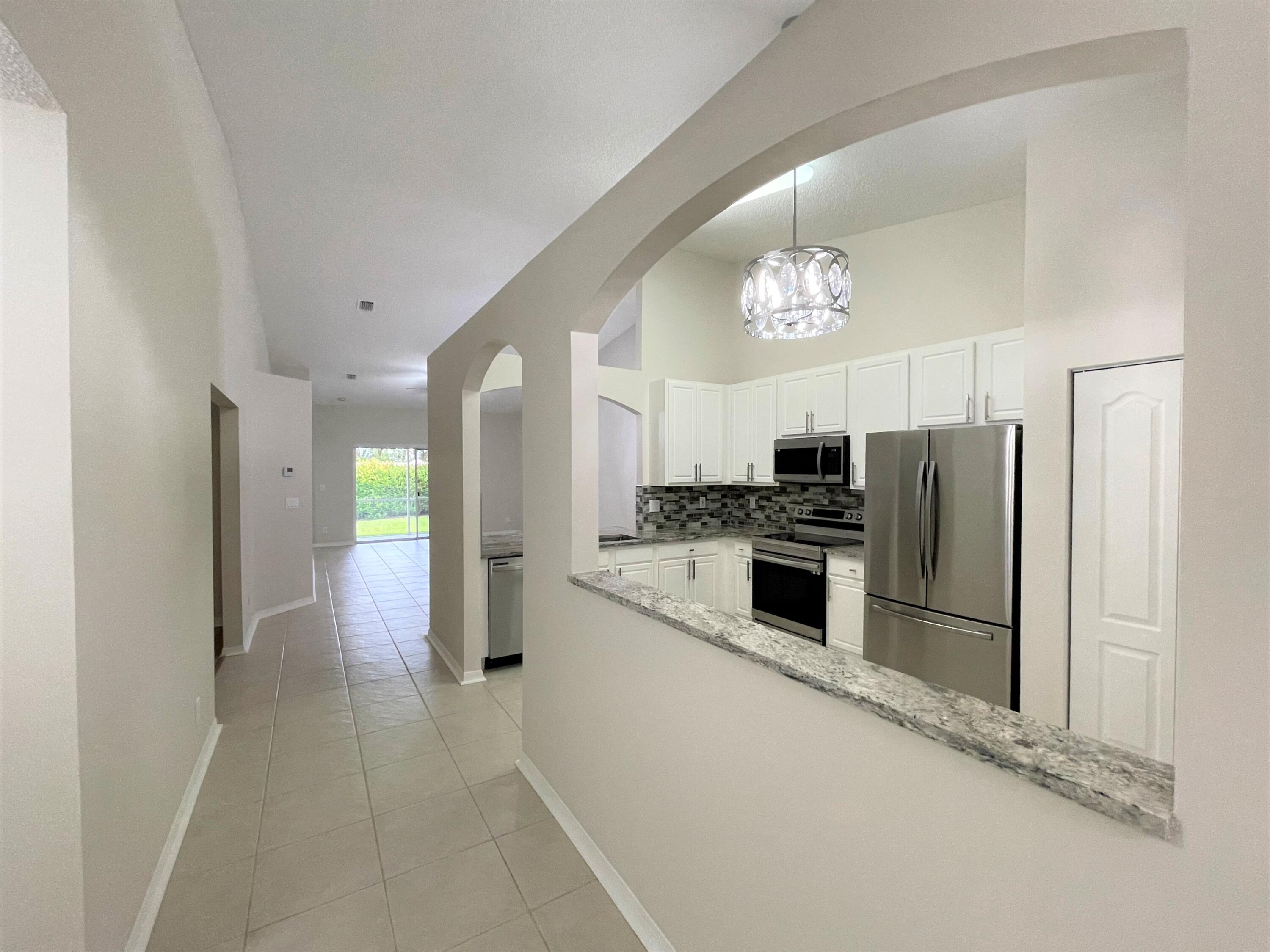 8516 Logia Circle Boynton Beach, FL 33472 - Photo 11 of 38 11