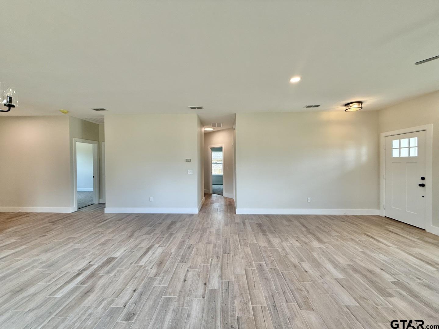 17430 Crossing Circle Lindale, TX 75771 - Photo 4 of 24